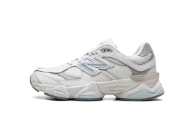 9060 GS "Reflection Quarry Blue" fall running