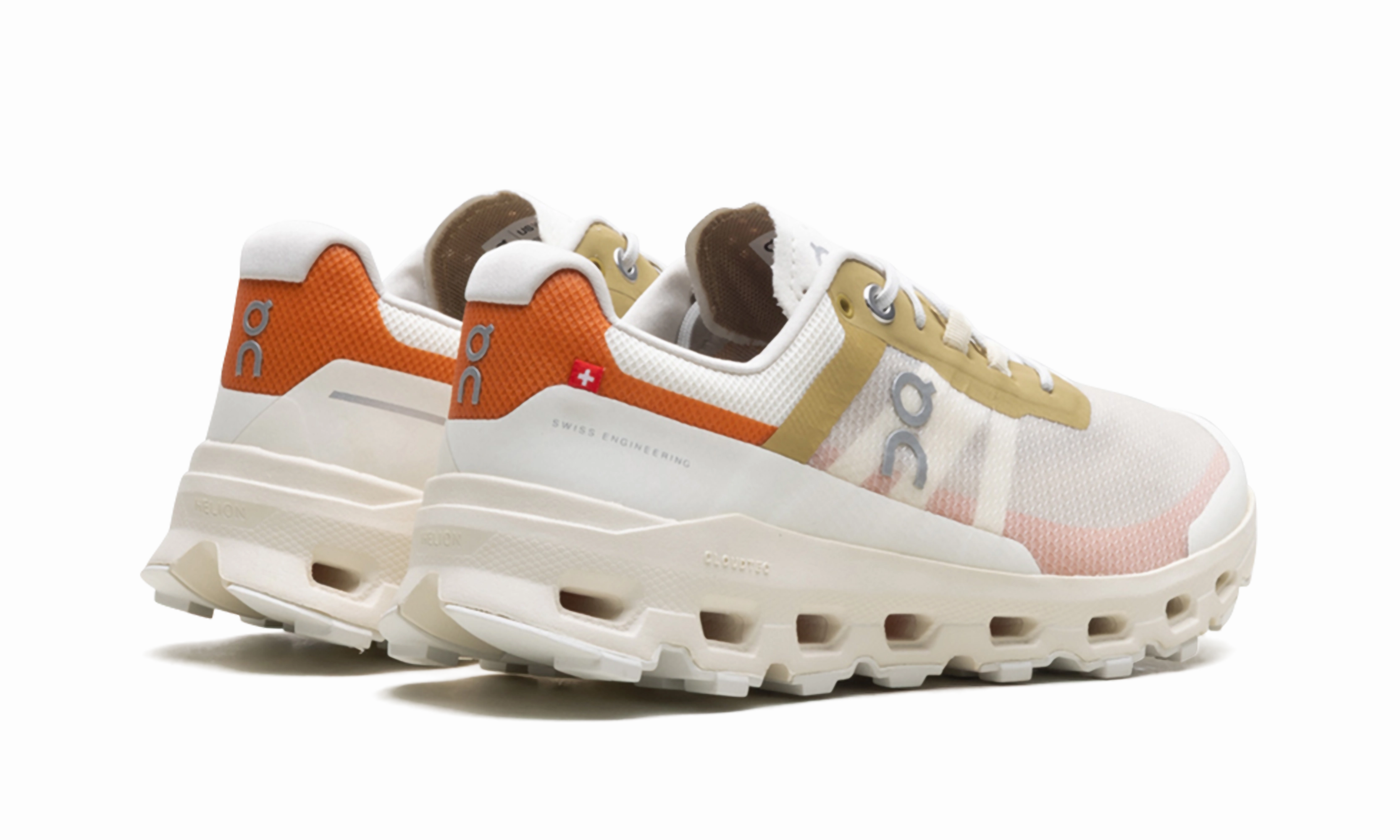 Cloudvista "Ivory/Bronze" medallion - decorated running wear