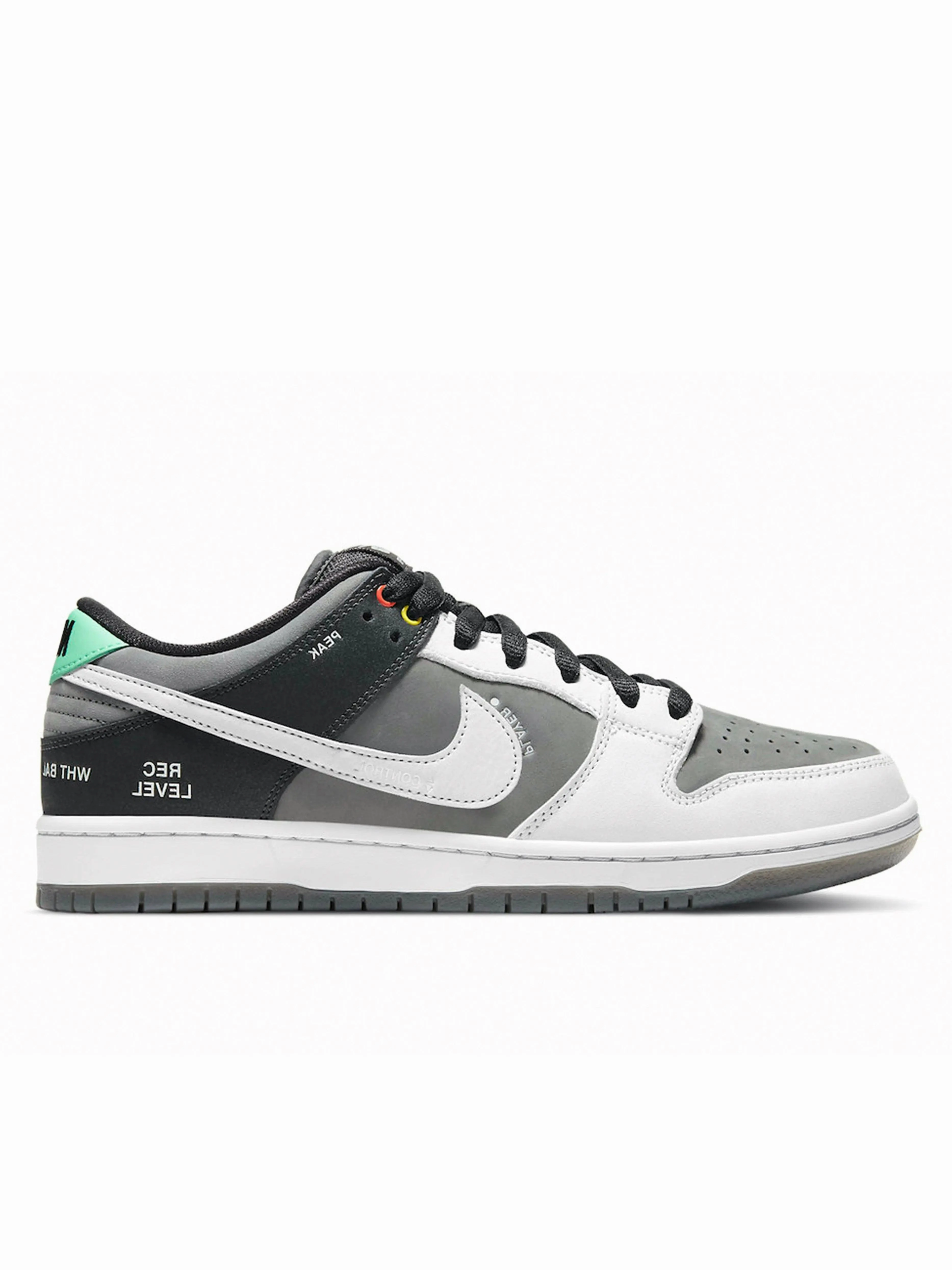 Nike Dunk Low VX1000 Camcorder cross - country runner's shoe opportunity Hilly terrain adaptability