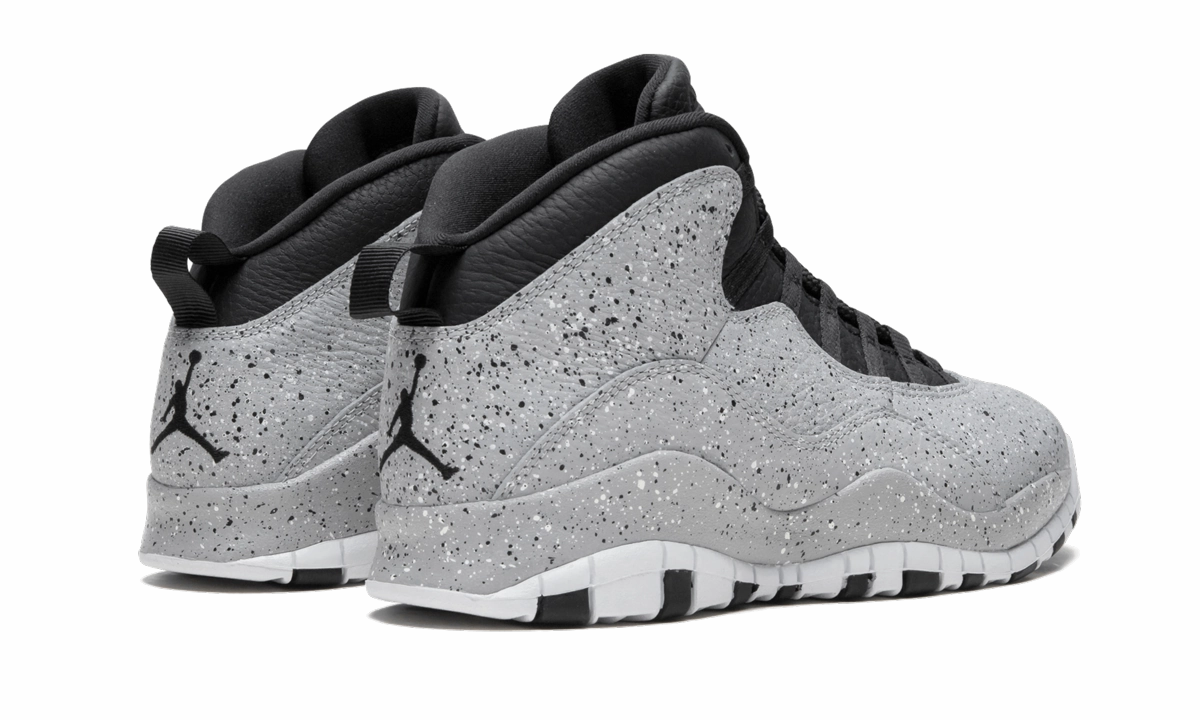 Air Jordan 10 "Light Smoke" supreme - running track - worthy