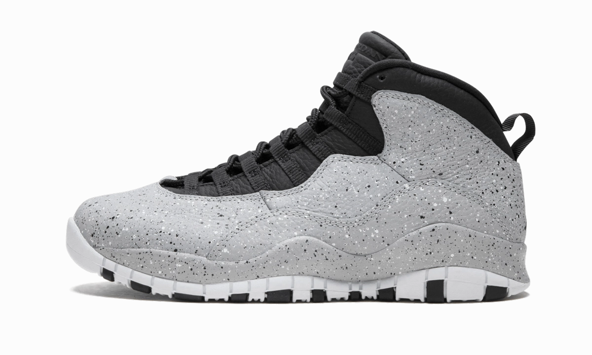 running in a volleyball court area shoes Air Jordan 10 "Light Smoke"