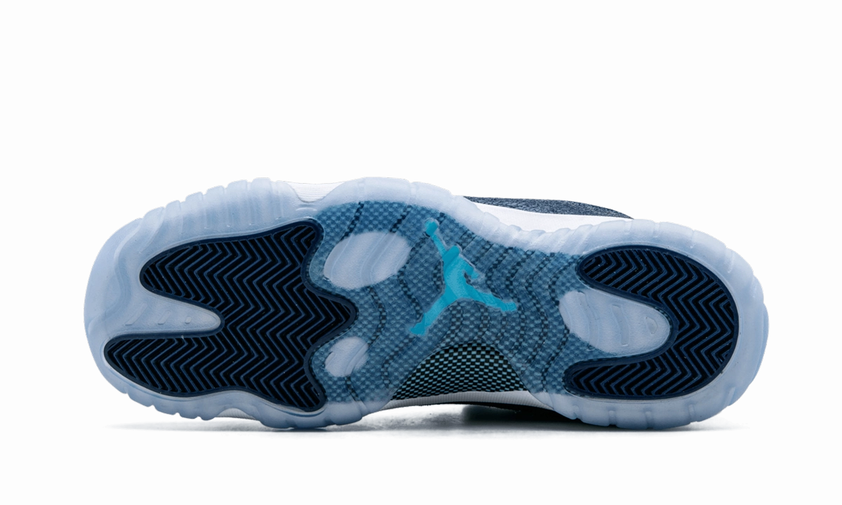 Sunny - day running Air Jordan 11 Retro Low GS "Blue Moon"