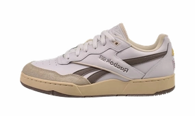 BB 4000 II "White/Grey/Chalk" running in a zip line area shoes