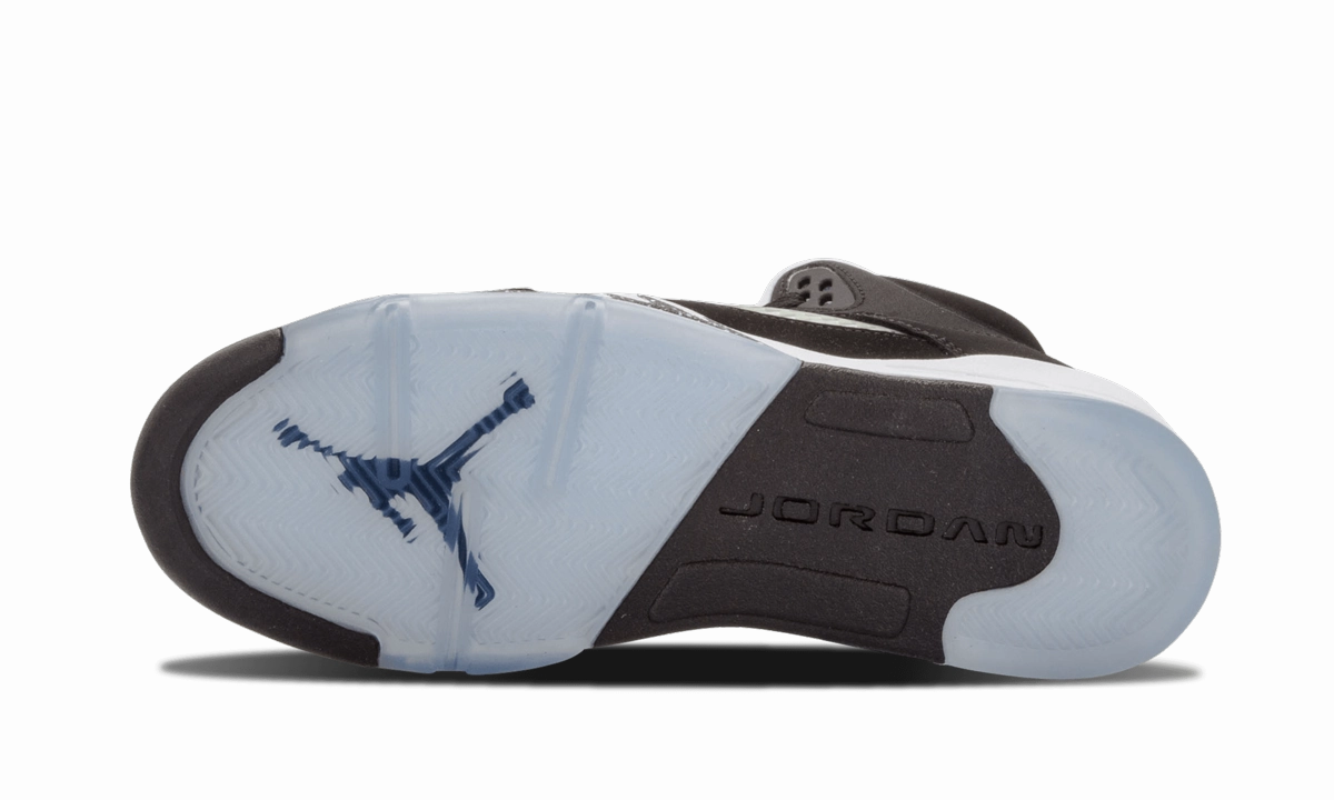 cross - country capable streamlined shoes Air Jordan 5 Retro GS "Oreo"