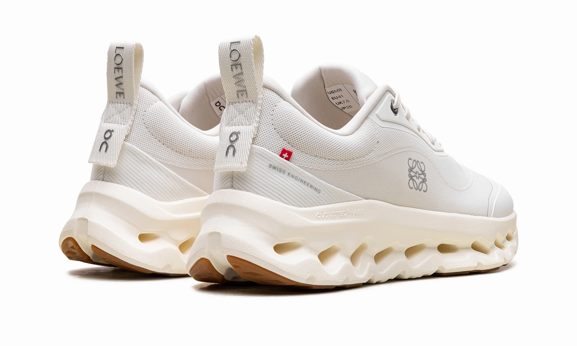 Cloudtilt 2 "LOEWE - All White" mountain - runner