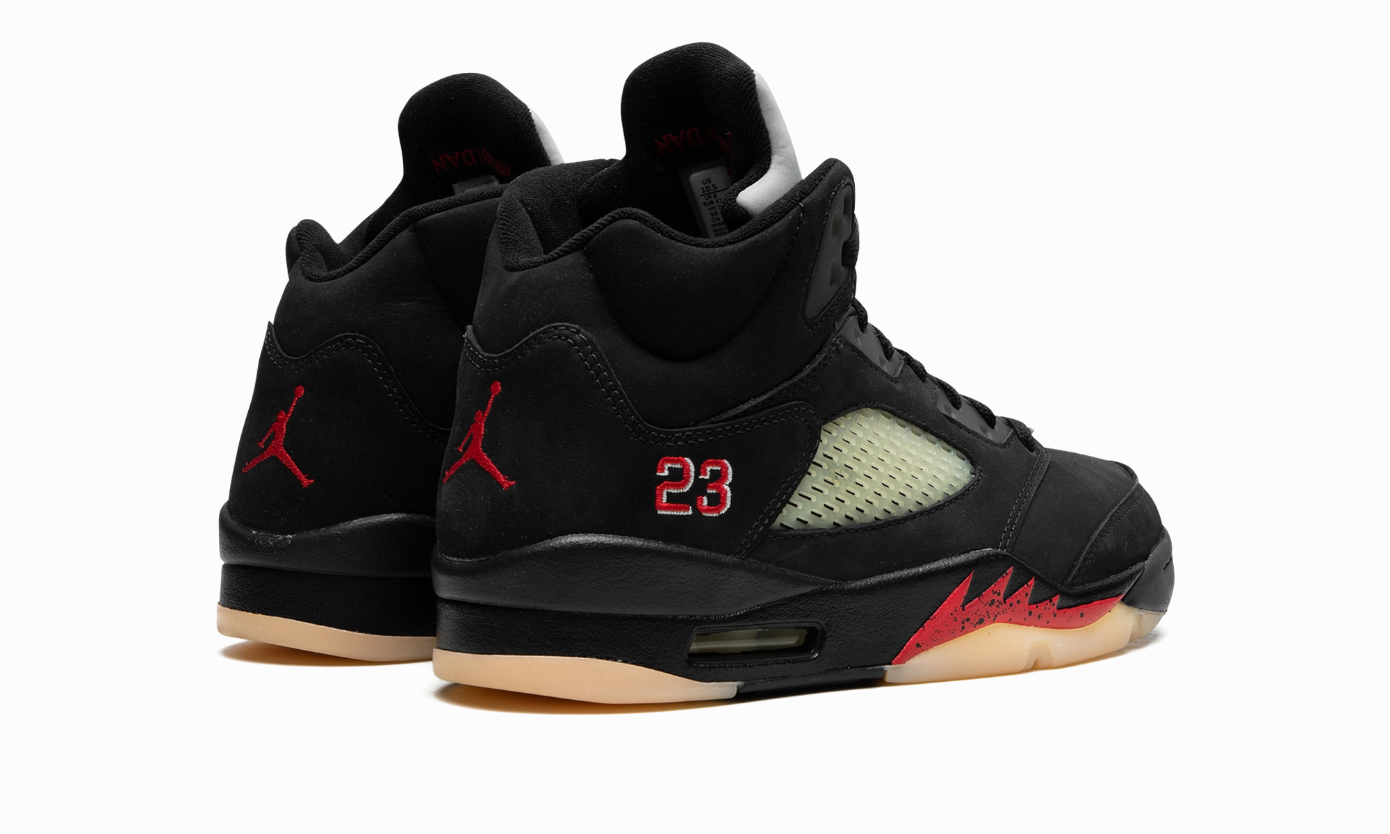 cold - weather tread depth AIR JORDAN 5 WMNS "Gore-Tex"