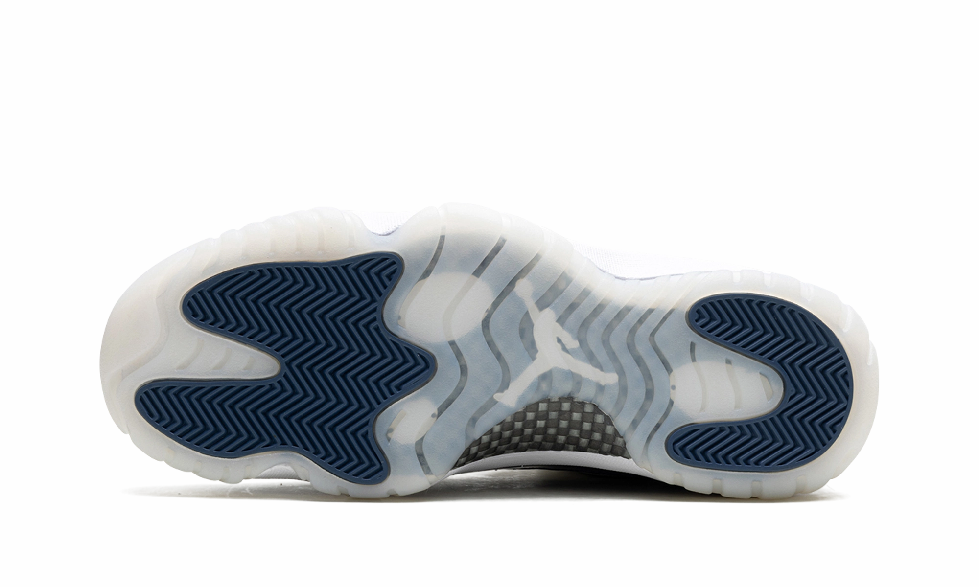 running in a coastal area odor - control insole shoes Jordan 11 Retro Low "Diffused Blue"