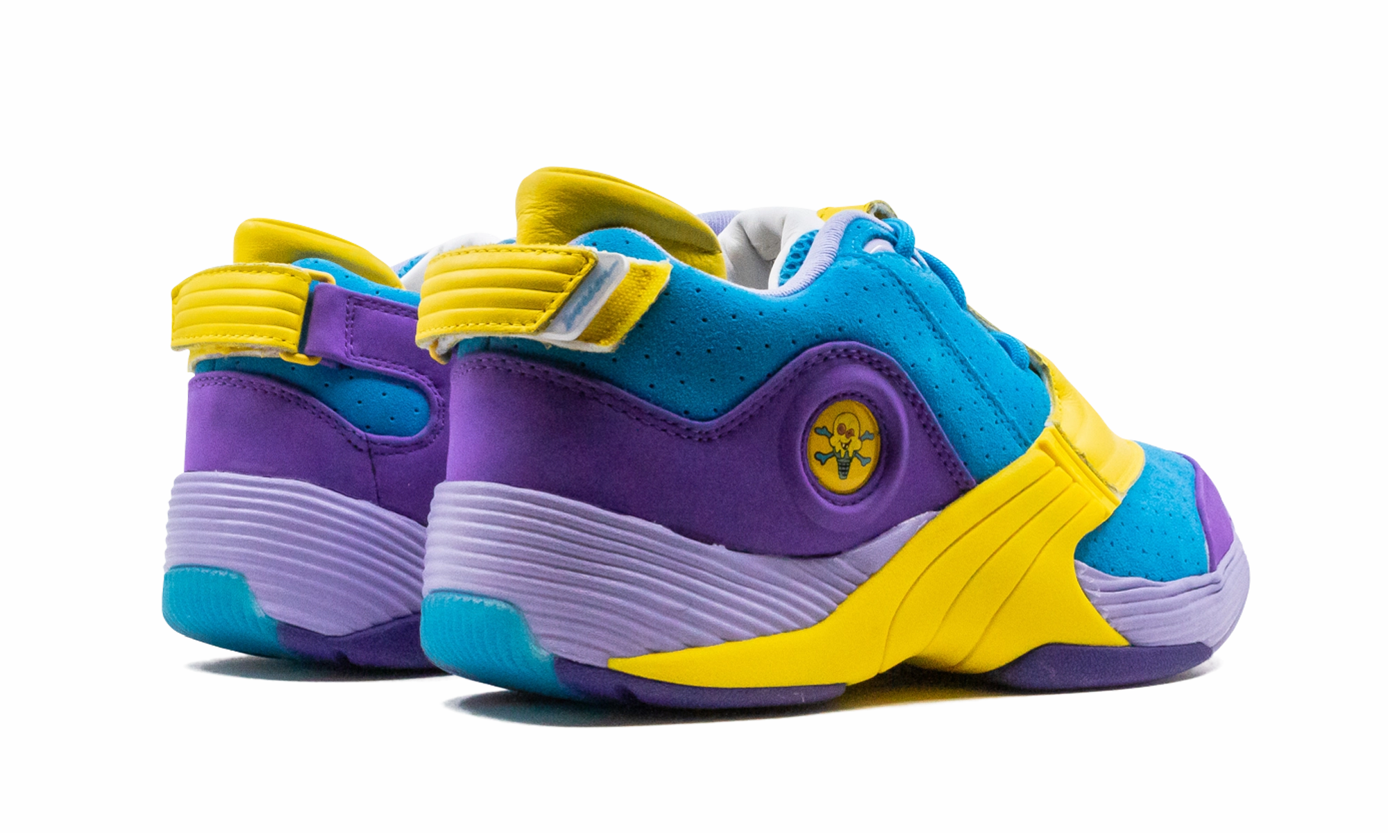 running in a channel area shoes cloudy - day shoes Answer 5 MU "BBC Ice Cream"