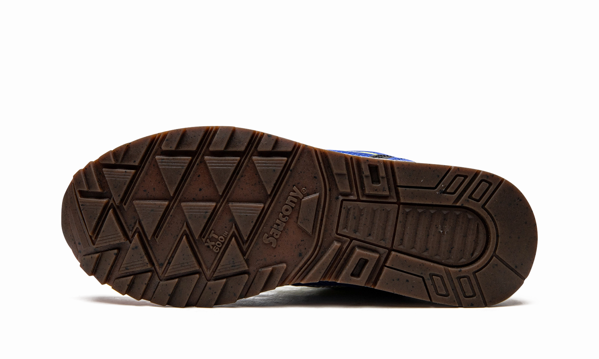 shock - absorbing sole shoes running in a frozen river area shoes Shadow 6000 Trail CPK