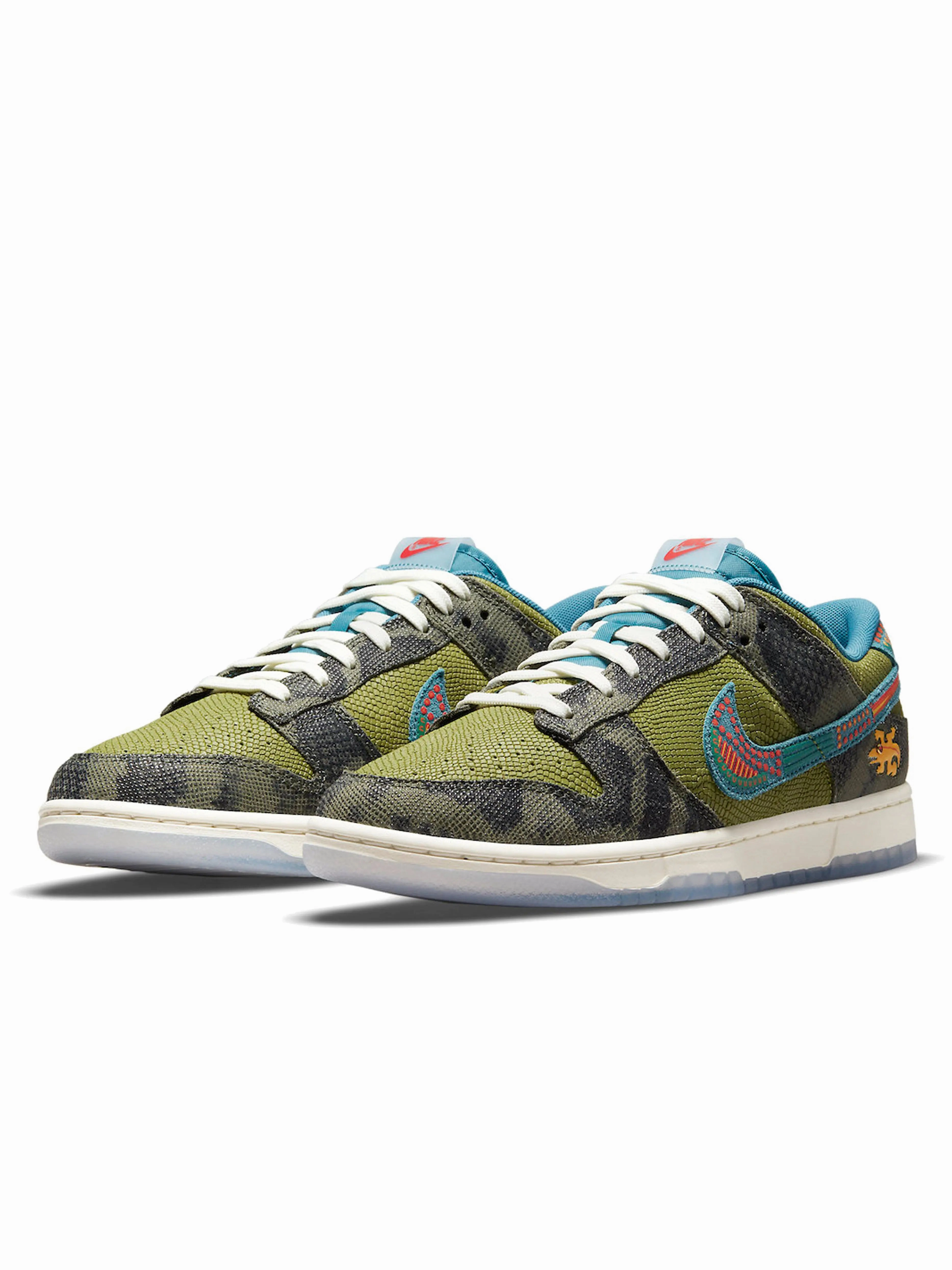stability equipment Comfortable Experience Nike Dunk Low Siempre Familia