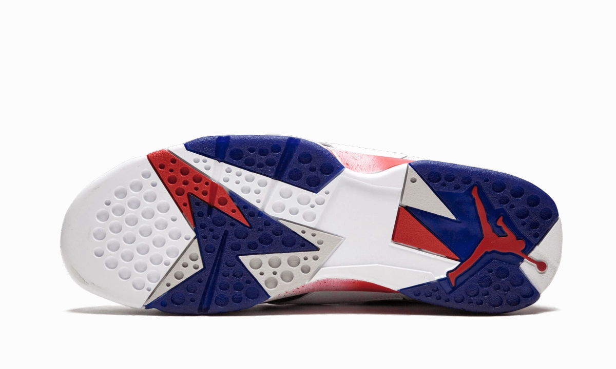 Air Jordan 7 Retro "Tinker Alternate" encourage activity