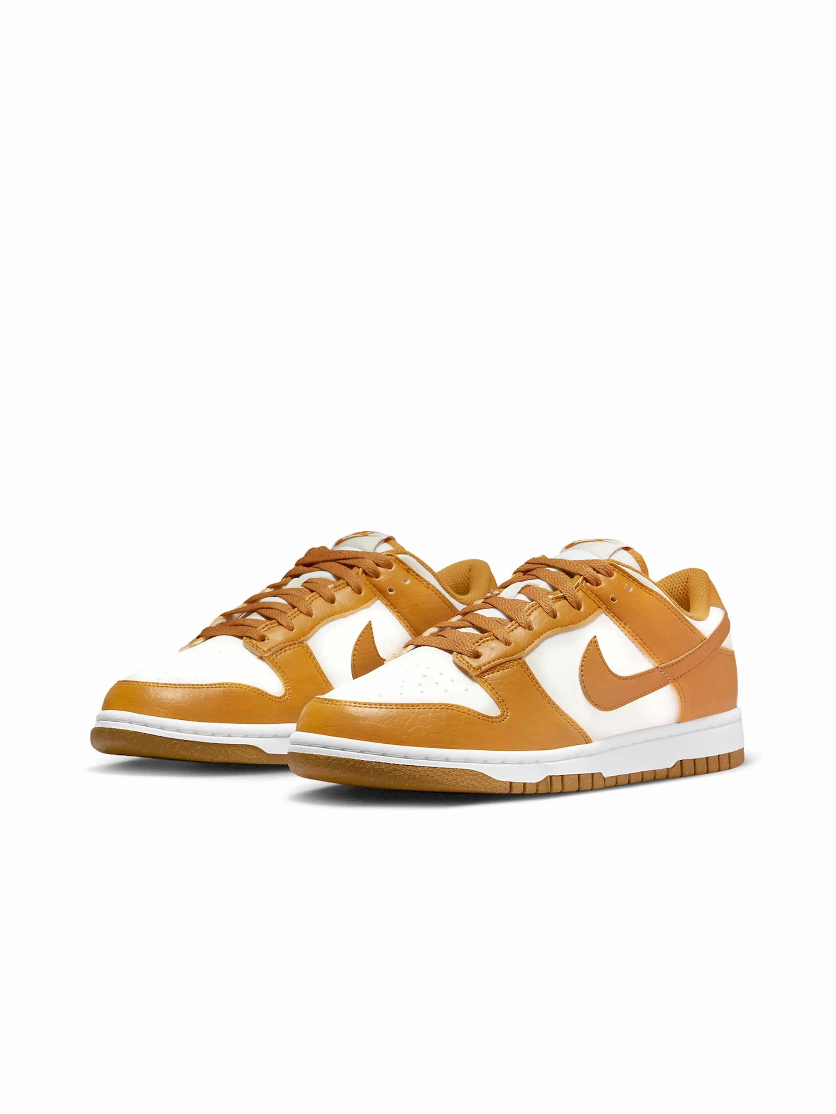 Nike Dunk Low Next Nature Phantom Gold Suede (W) short - distance shoes
