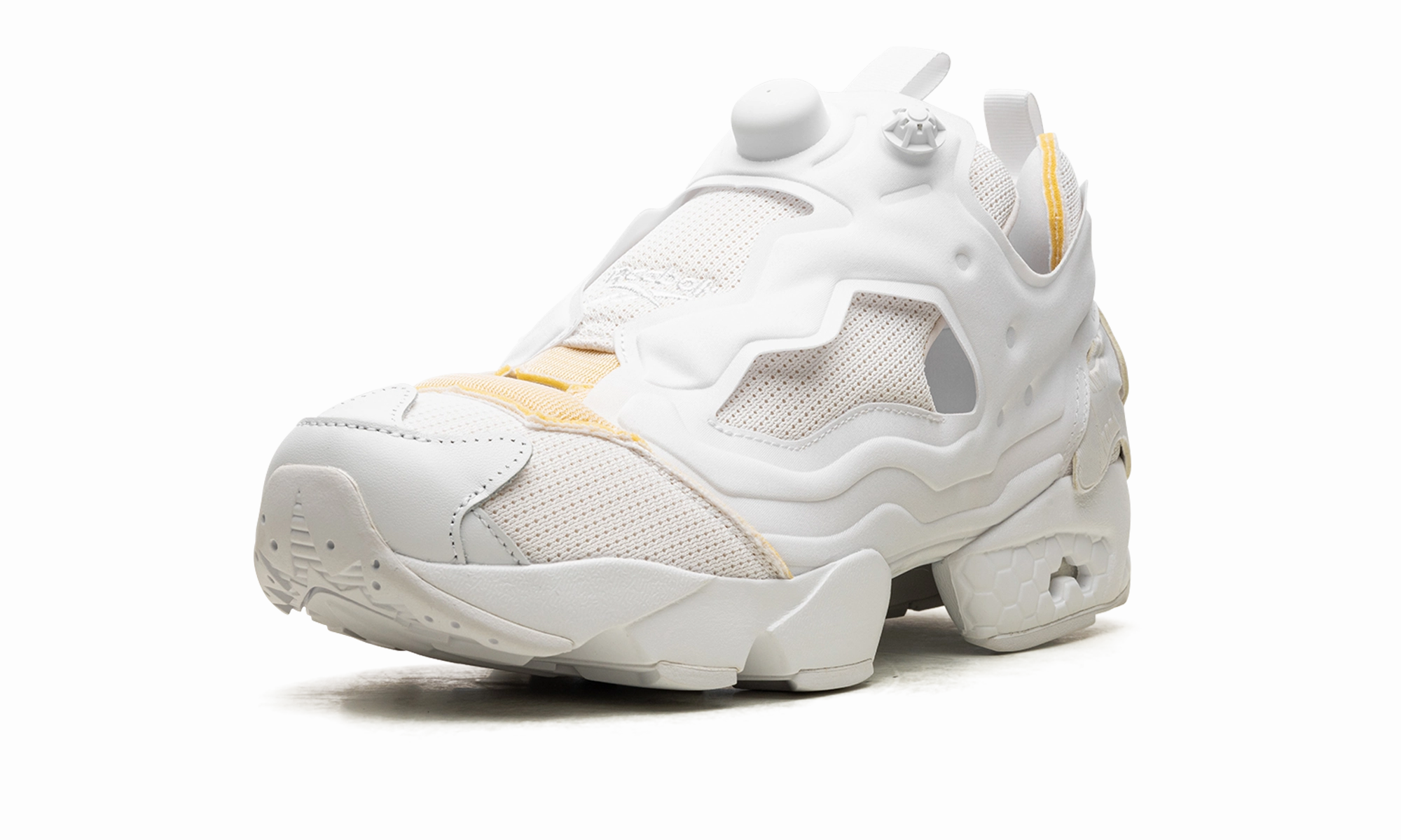 Instapump Fury Project 0 "Maison Margiela x Memory Of White" running in well - maintained tracks shoes 10k - running shoes