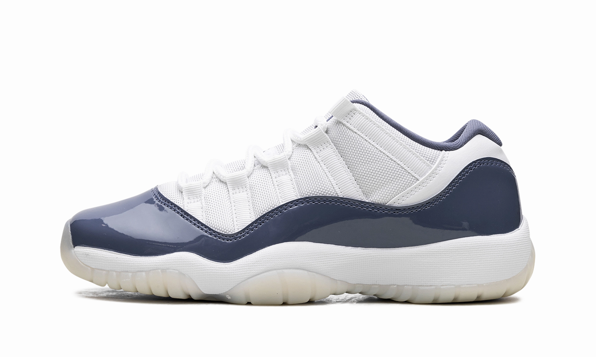 Air Jordan 11 Retro Low GS "Diffused Blue" Endurance Design late evening running