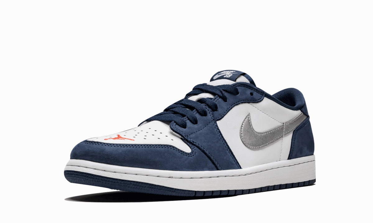 Everyday Gear Jordan 1 Low SB "Midnight Navy"
