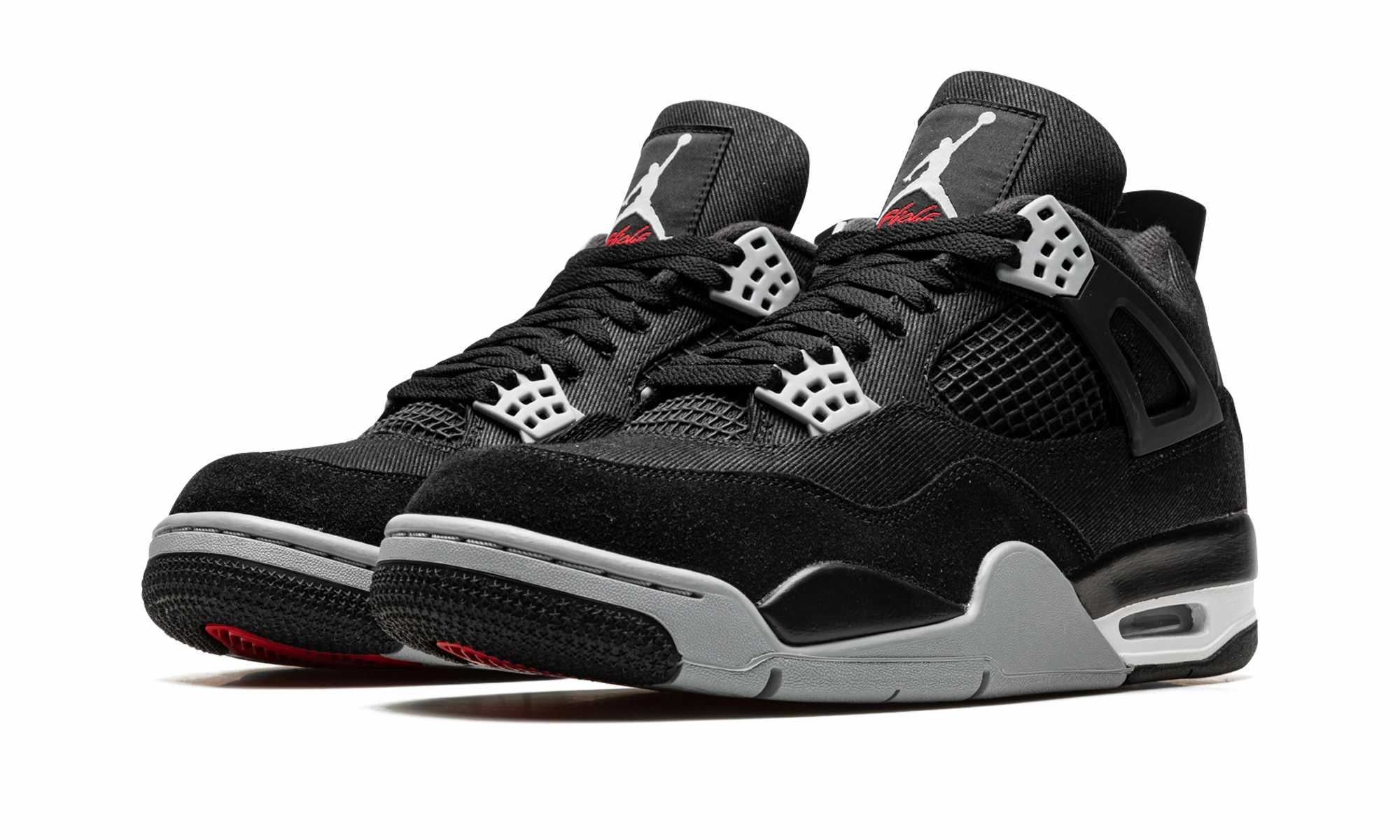 Sleek lines Ankle padding Air Jordan 4 "Black Canvas"