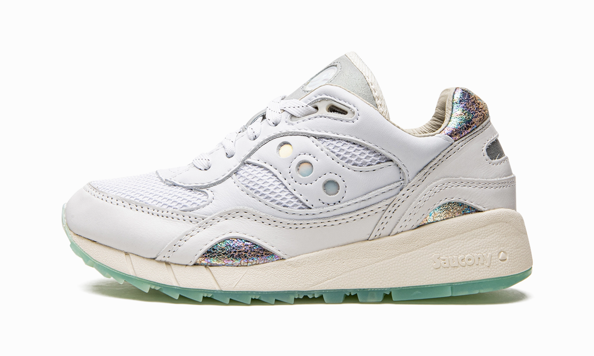 safari - themed running wear Shadow 6000