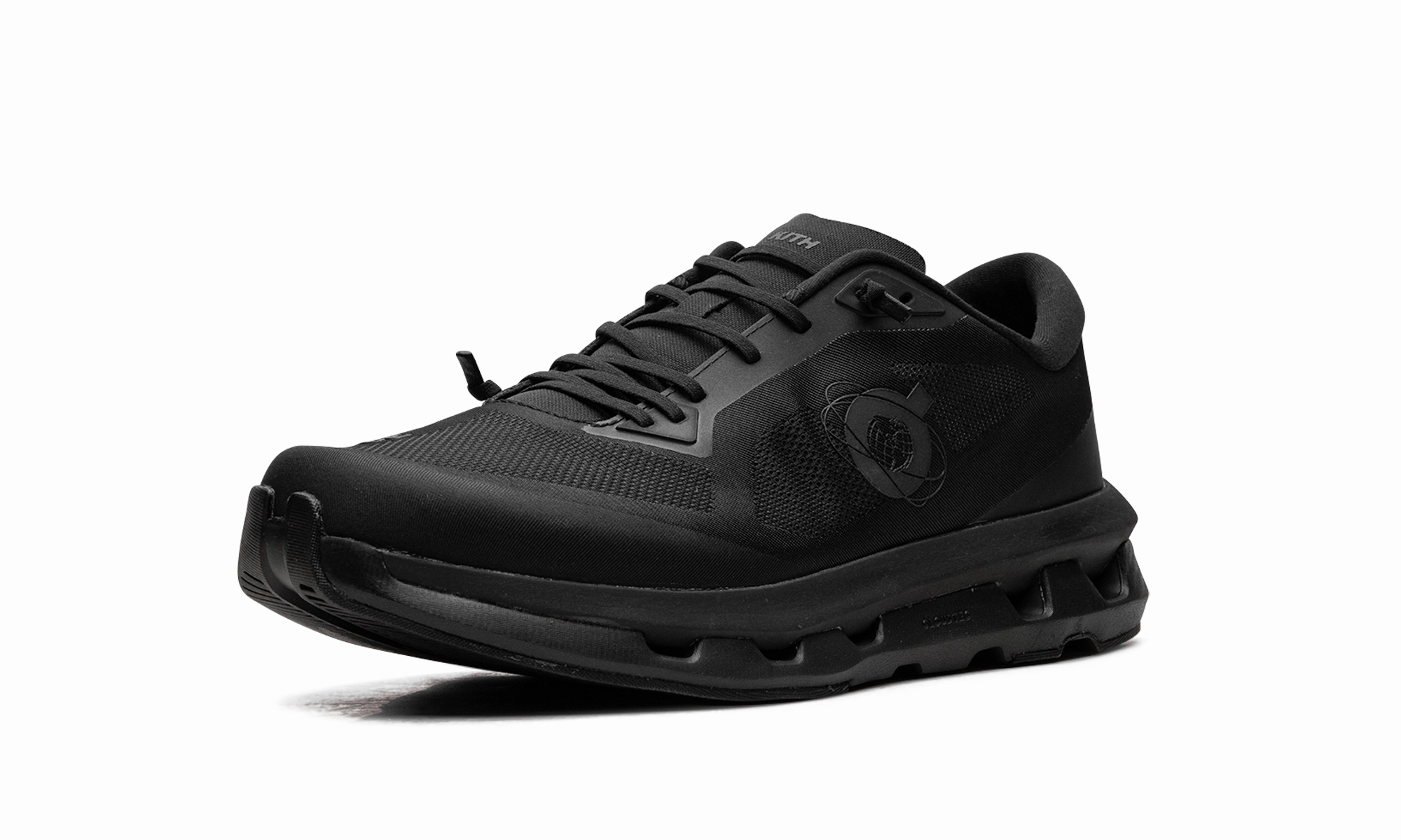 Cloudzone "Kith Black" running on hard surface