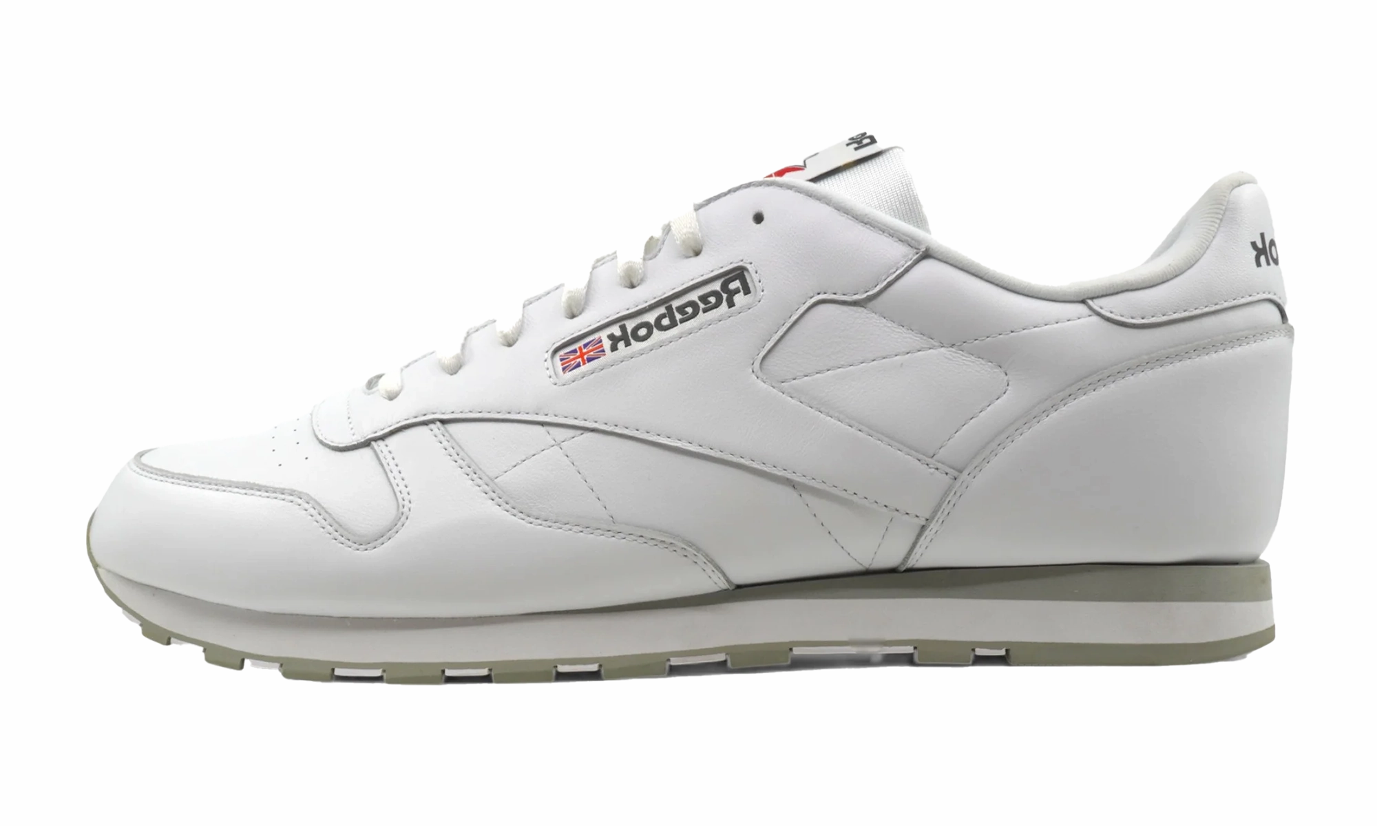 running in a meadow shoes Classic Leather Shaq "White"