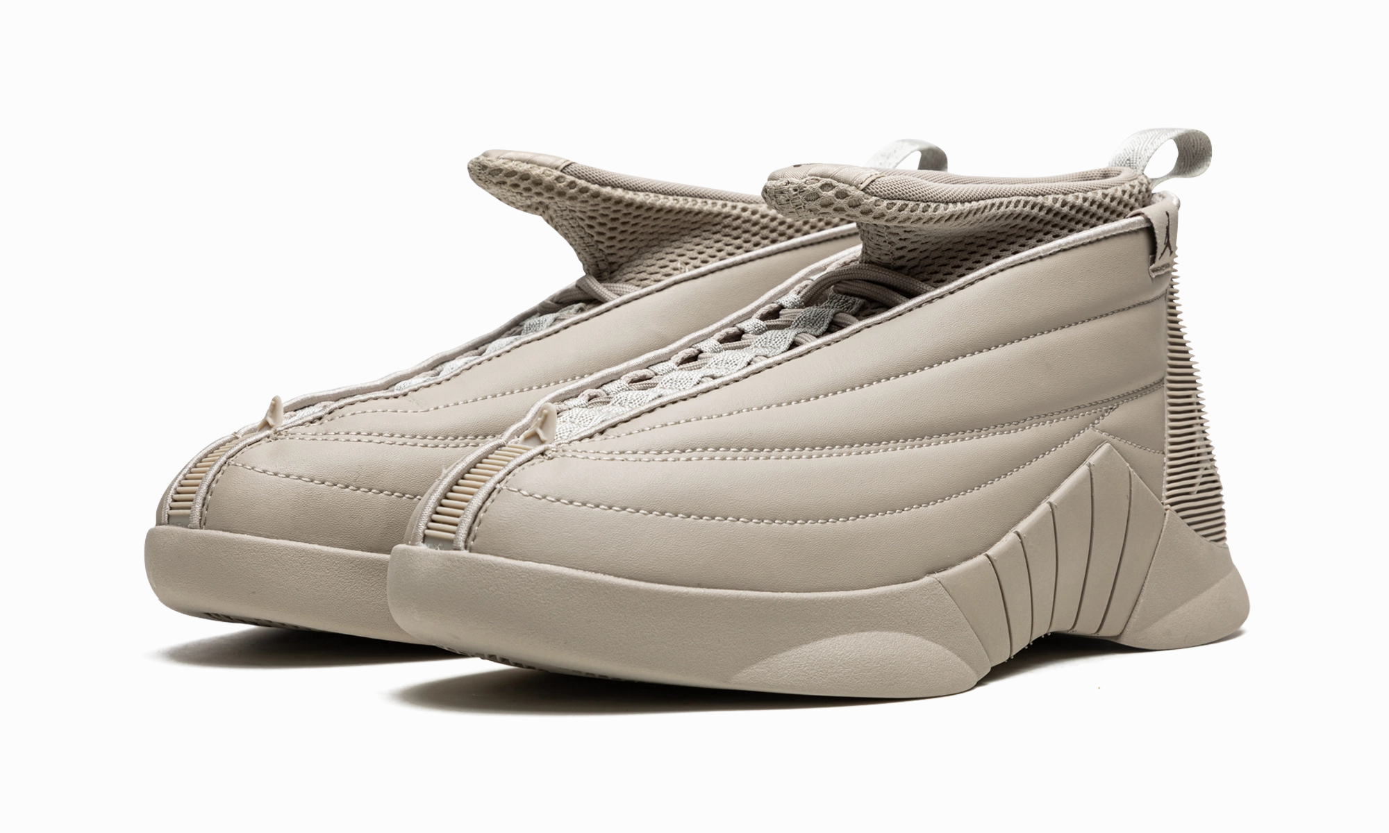 AIR JORDAN 15 RETRO WMNS "Billie Eilish" Cloud Feel