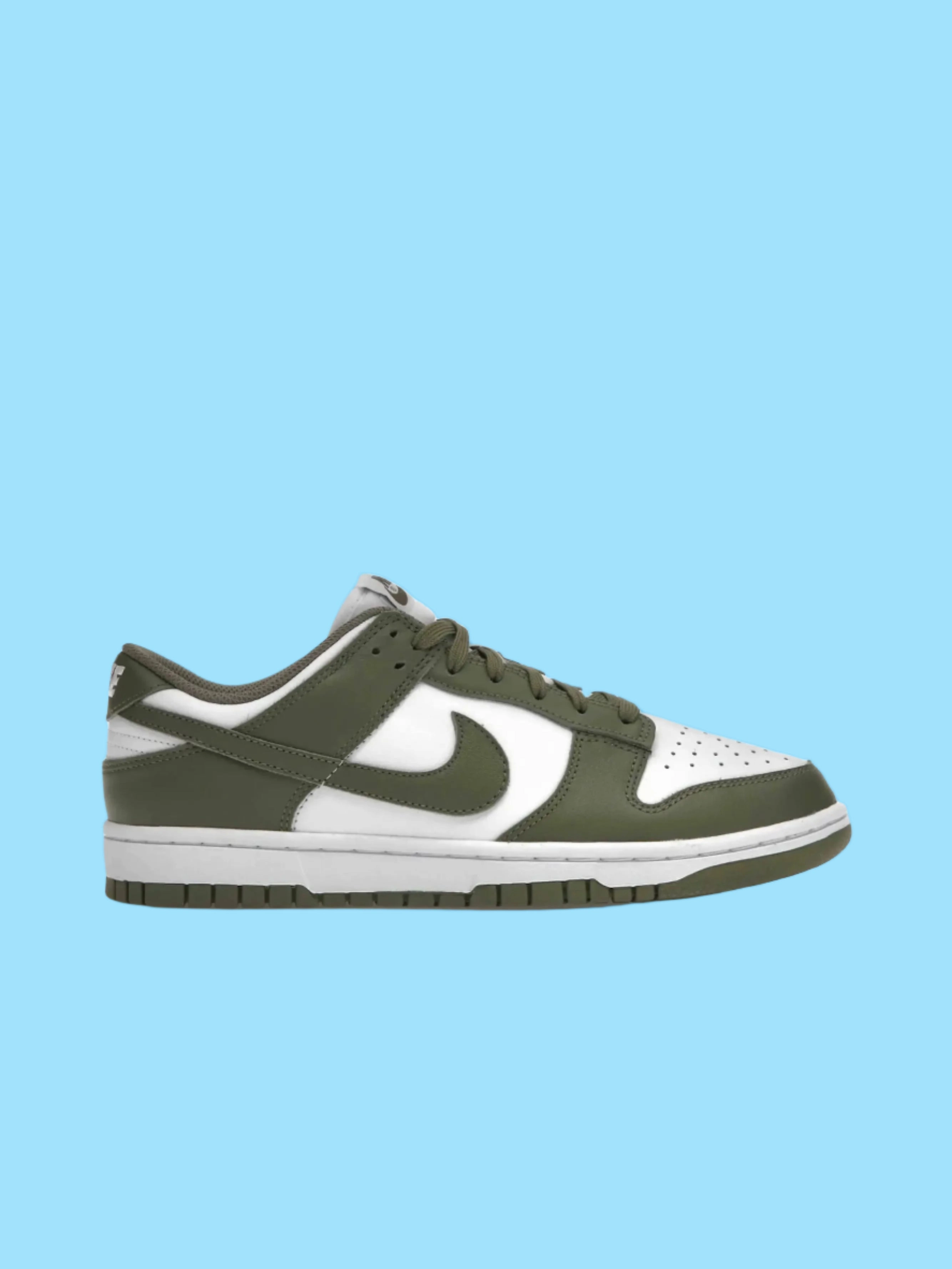 running in a half - marathon shoes Nike Dunk Low Medium Olive (W)