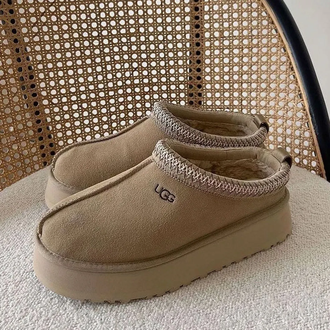 UGG Tazz Slipper Mustard Seed Closed Toe