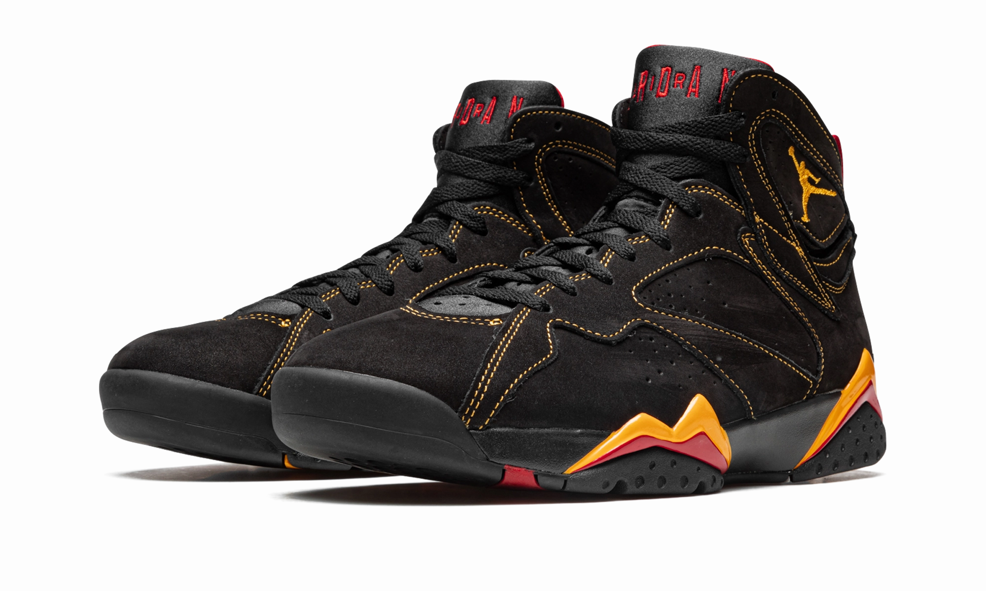 Air Jordan 7 Retro "Citrus 2022" footgear for jogging Smooth Steps