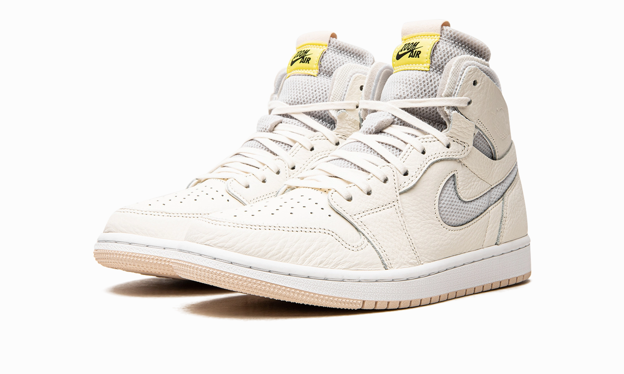Flattering performance Cloud Comfort AIR JORDAN 1 ZOOM CMFT WMNS "Pearl White"
