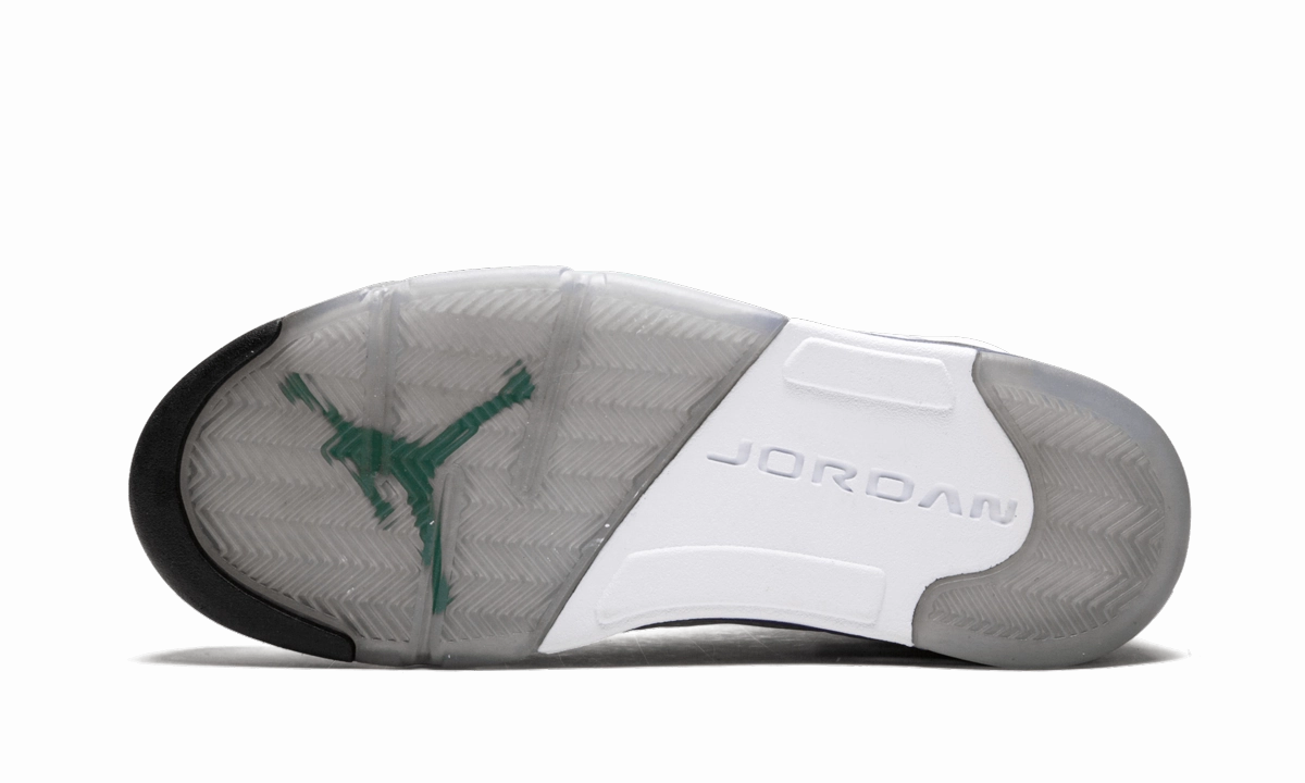 everyday wear shoe usability Air Jordan 5 Retro "Grape (2013)"