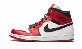 All-around silhouette Air Jordan 1 Mid "Chicago 2020"