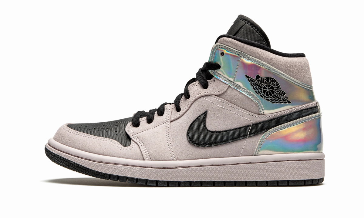 AIR JORDAN 1 MID WMNS "Iridescent" Unbeatable cushioning