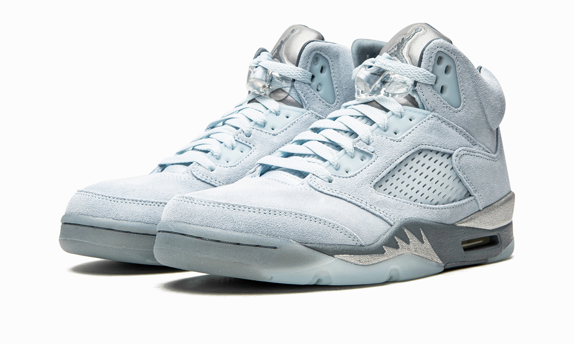 Muddy running AIR JORDAN 5 RETRO WMNS "Blue Bird"