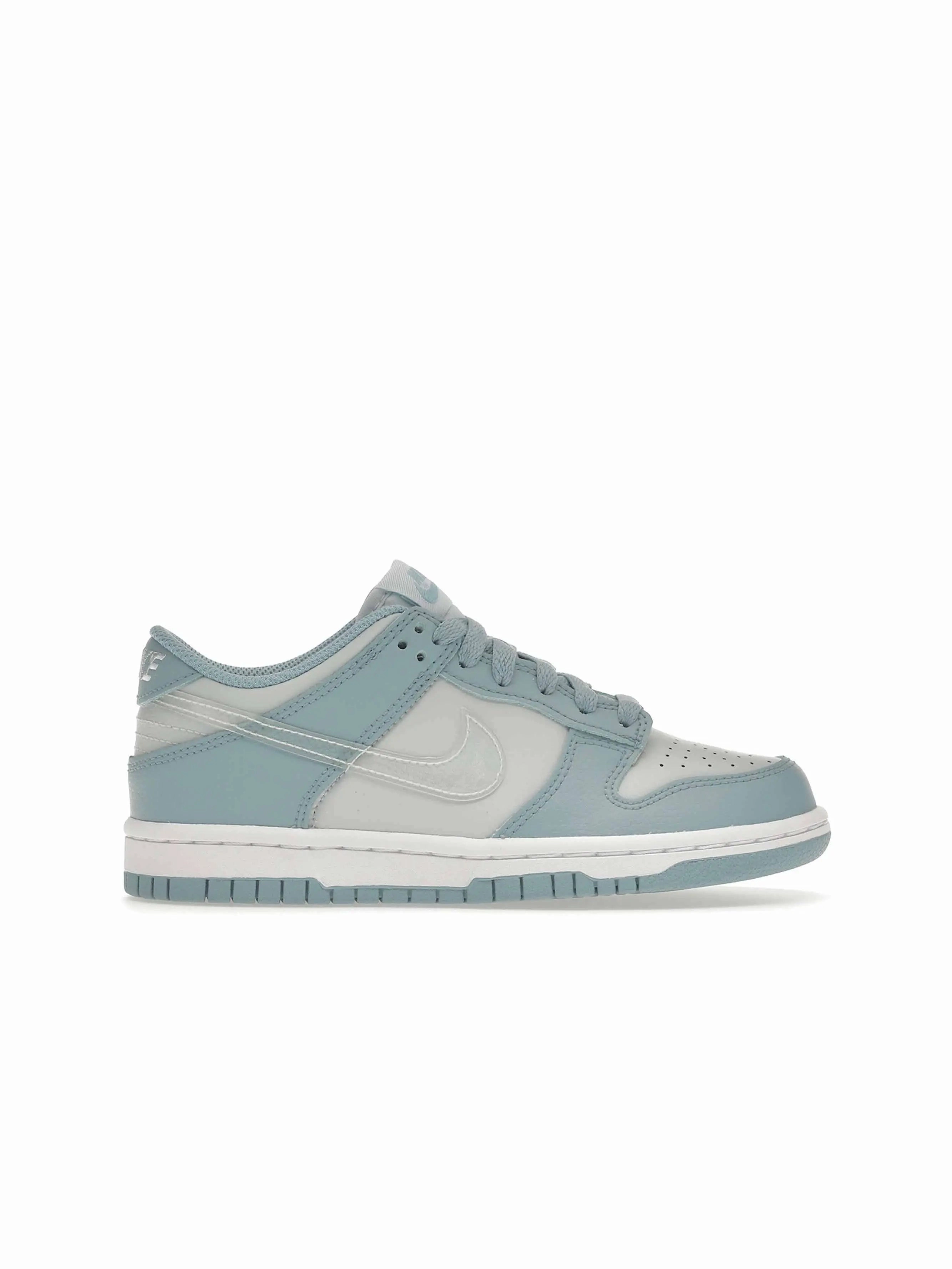Nike Dunk Low Clear Blue Swoosh (GS) running in charity runs shoes