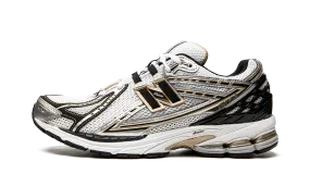 1906R "White / Gold" Daily Ease Urban Fashion