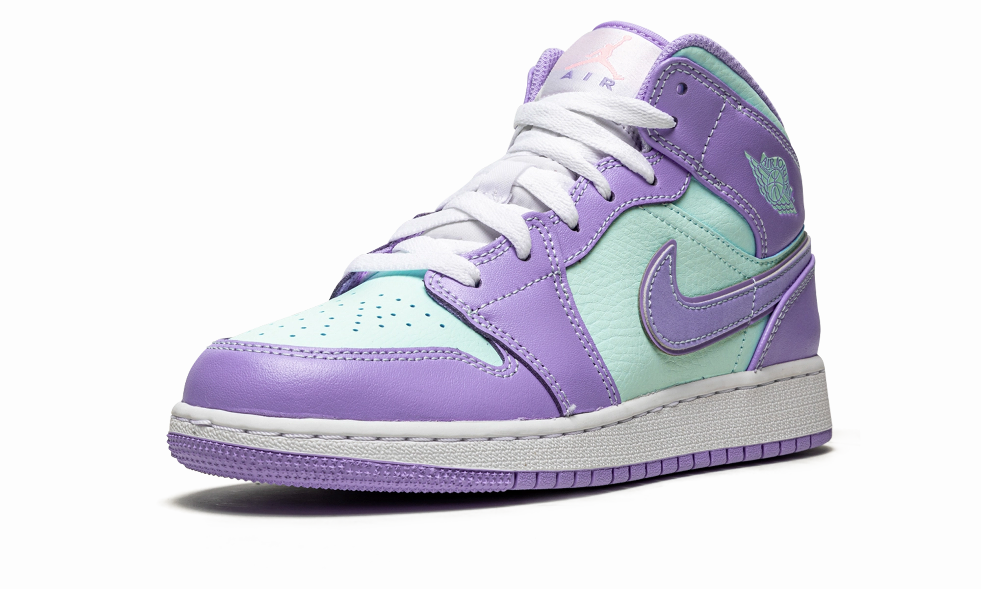 Step Control Off-Road Ready Air Jordan 1 Mid GS "Purple Pulse / Arctic Punch"
