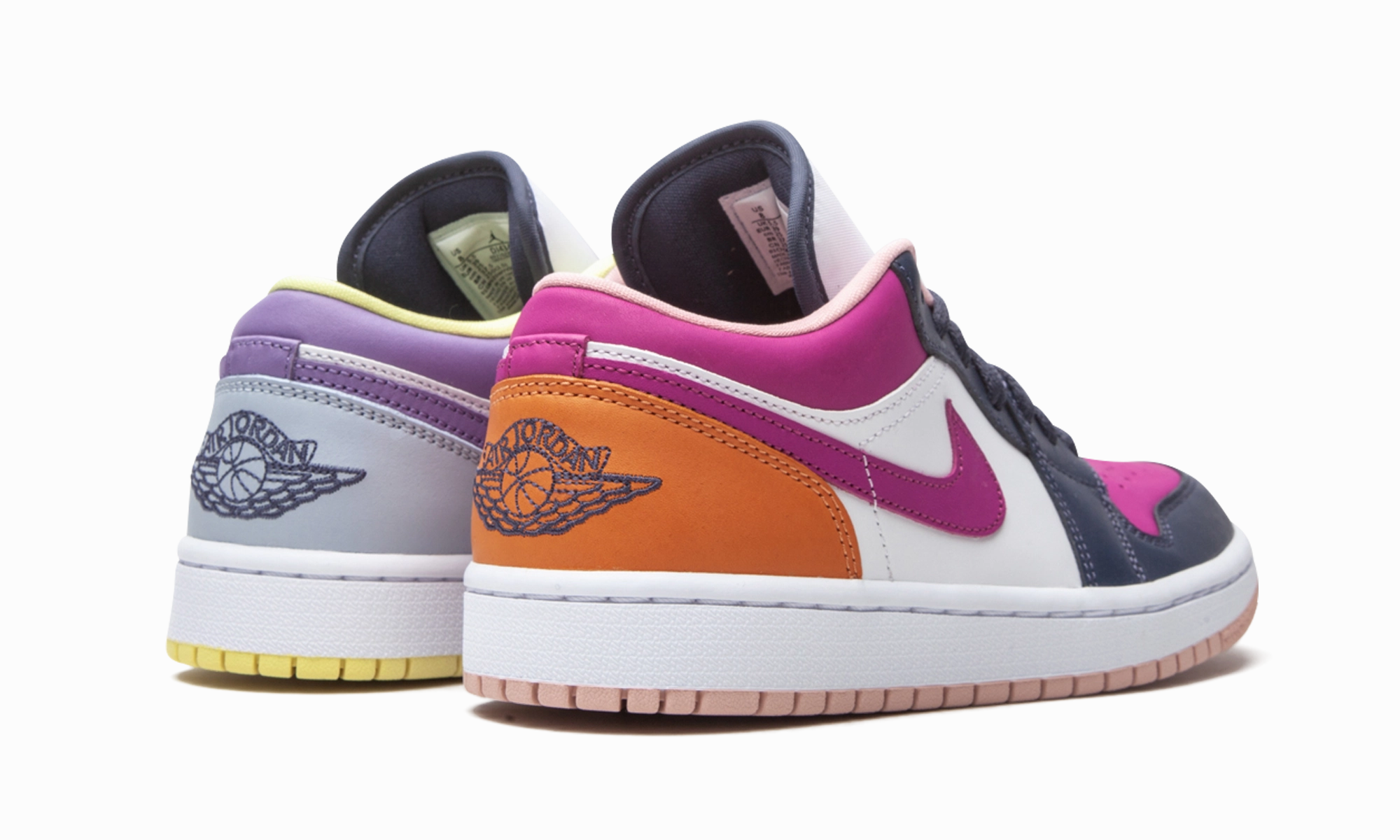 Flattering Fit AIR JORDAN 1 LO SE WMNS "Mismatched Purple / Magenta"