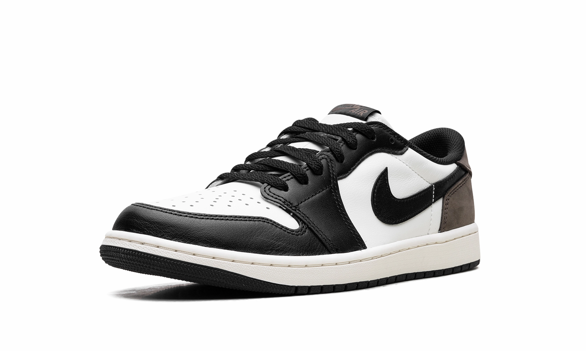 Air Jordan 1 Low OG "Mocha" Foot Shape