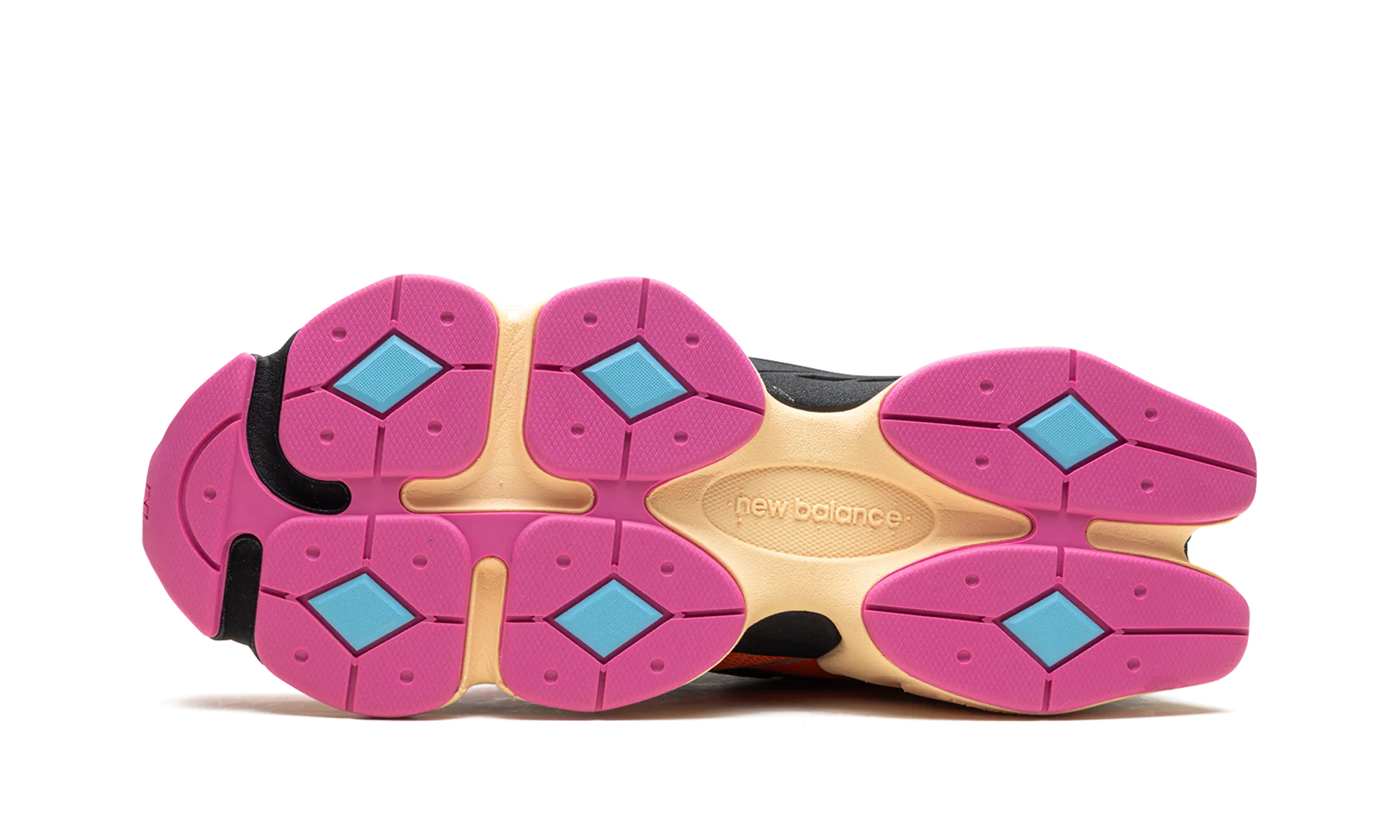 9060 "Sun Glow" button - trimmed - design shoes