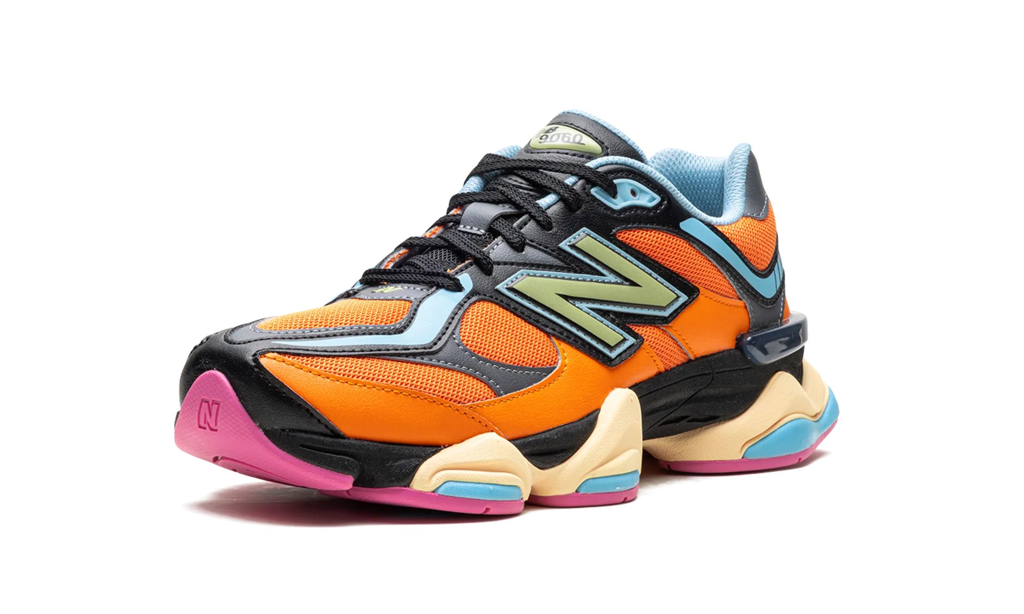 9060 "Sun Glow" outdoor adventurers morning