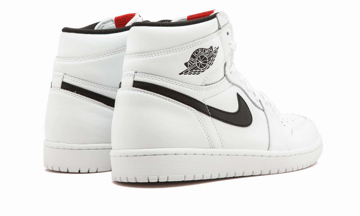 Motion Freedom Air Jordan 1 Retro High OG "Premium Essentials"