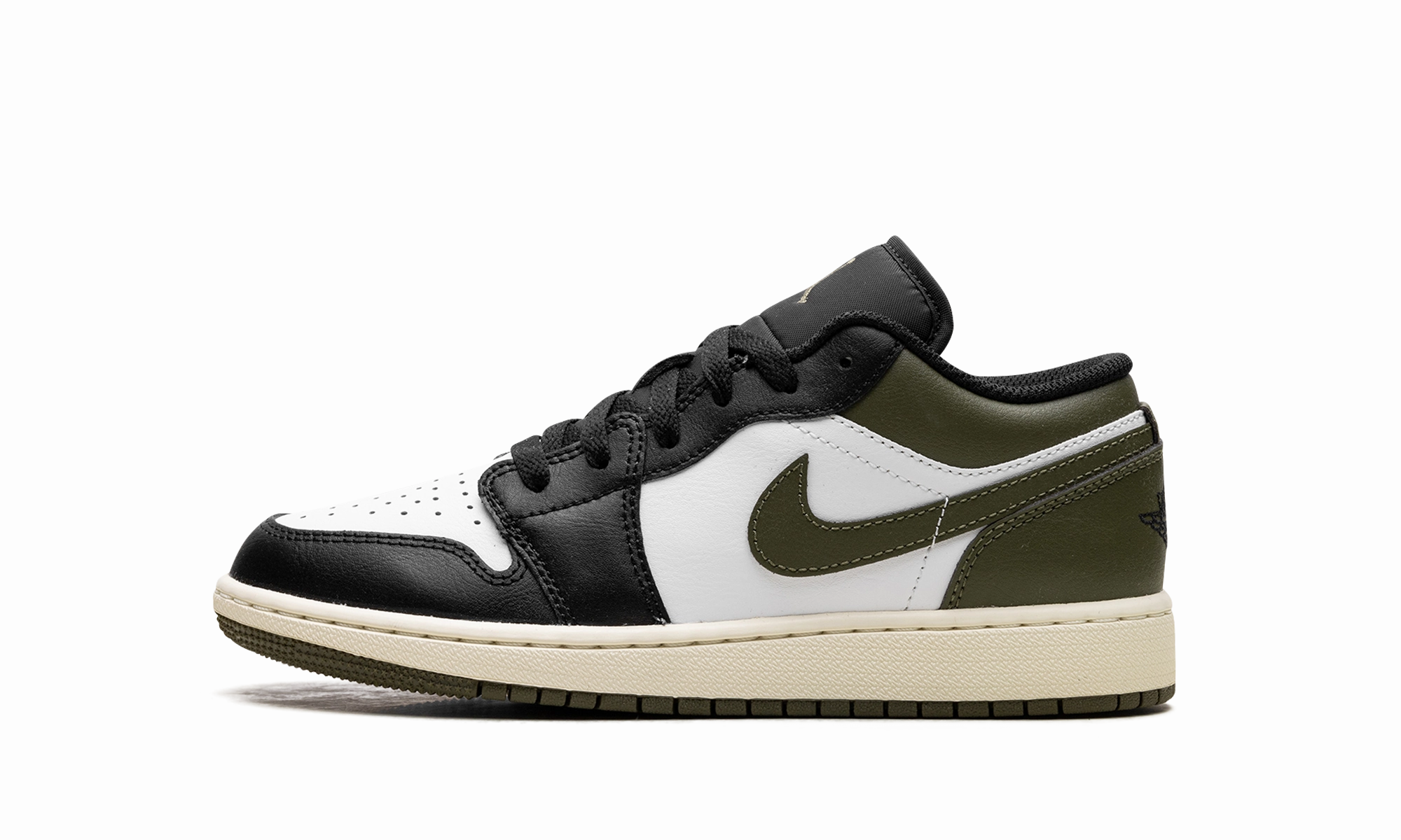 Vibrant Look Jordan 1 Low GS "Black Toe Medium Olive"
