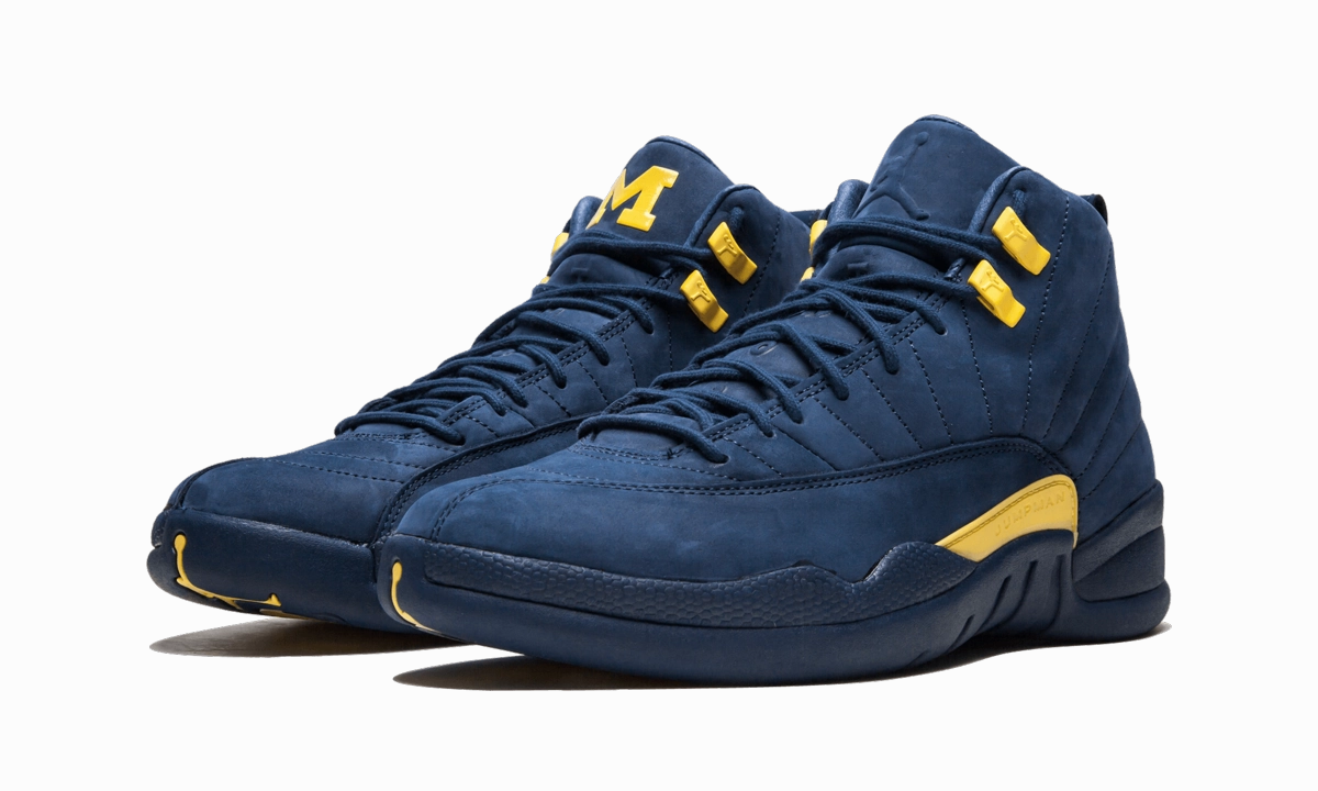Indoor athletic footwear for running Air Jordan 12 Retro "Michigan"