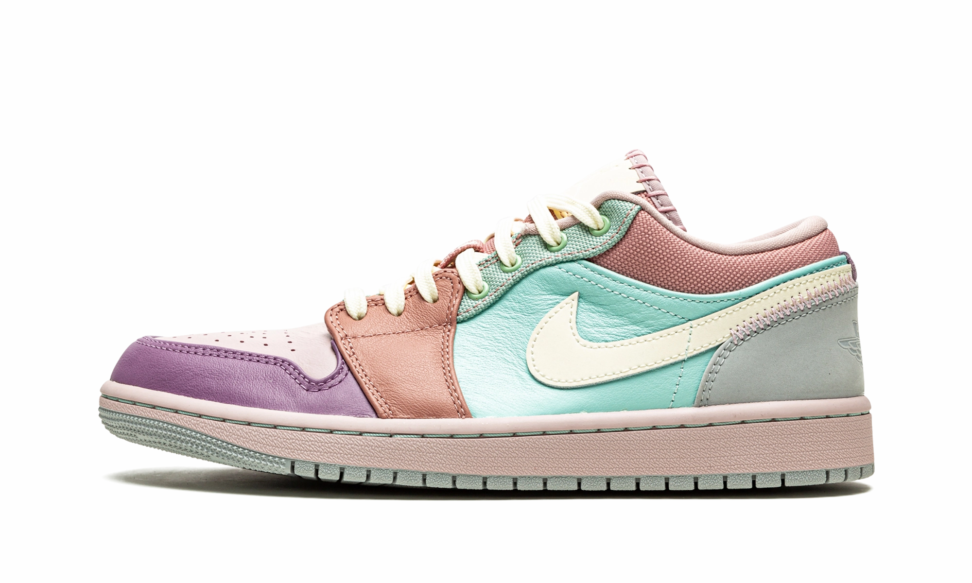 Air Jordan 1 Low SE "Easter Pastel" Clean Detail