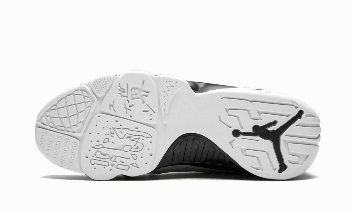 Air Jordan 9 Retro "Barons" arctic - themed running option