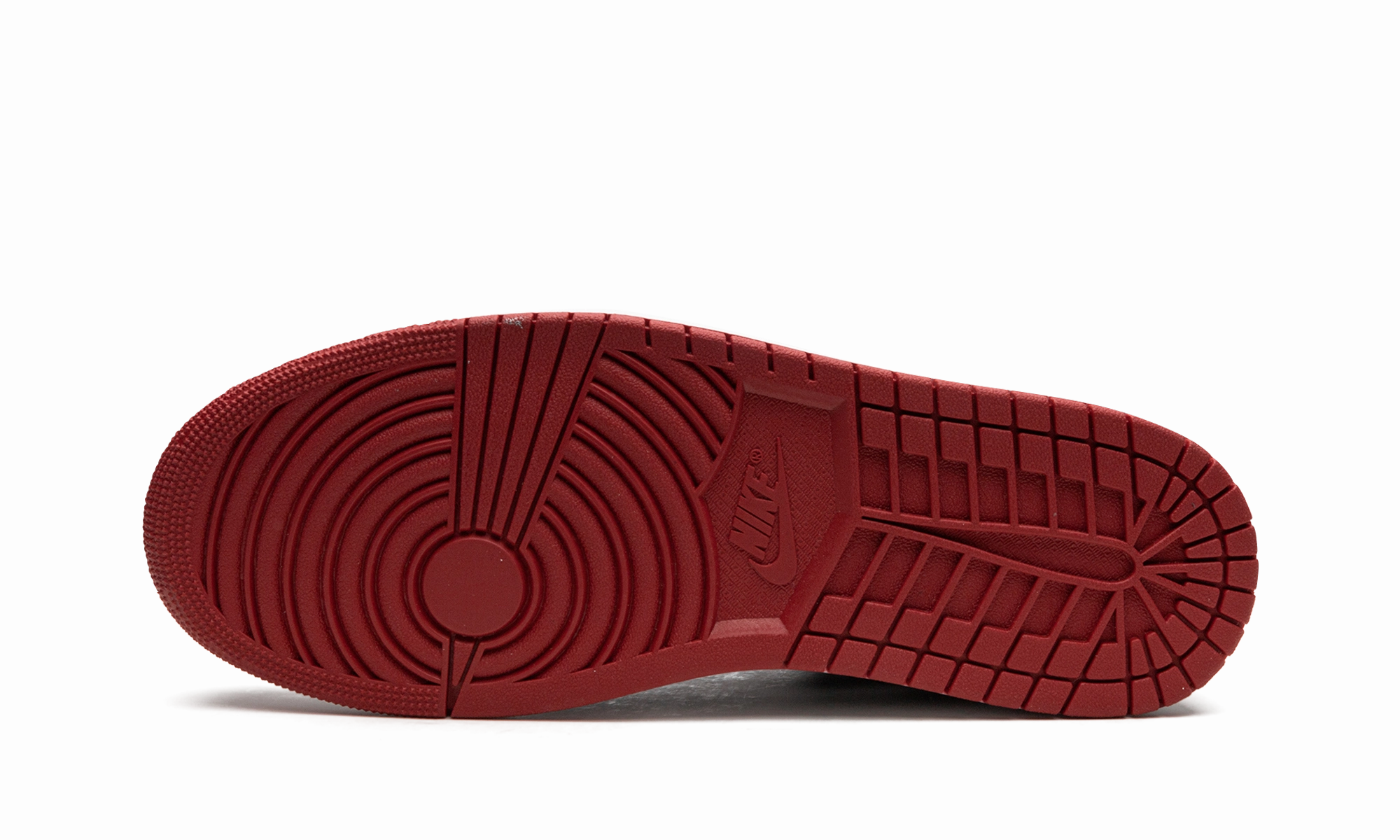 Jordan 1 Low "Alternate Bred Toe" Slip-resistant support Padded flexibility