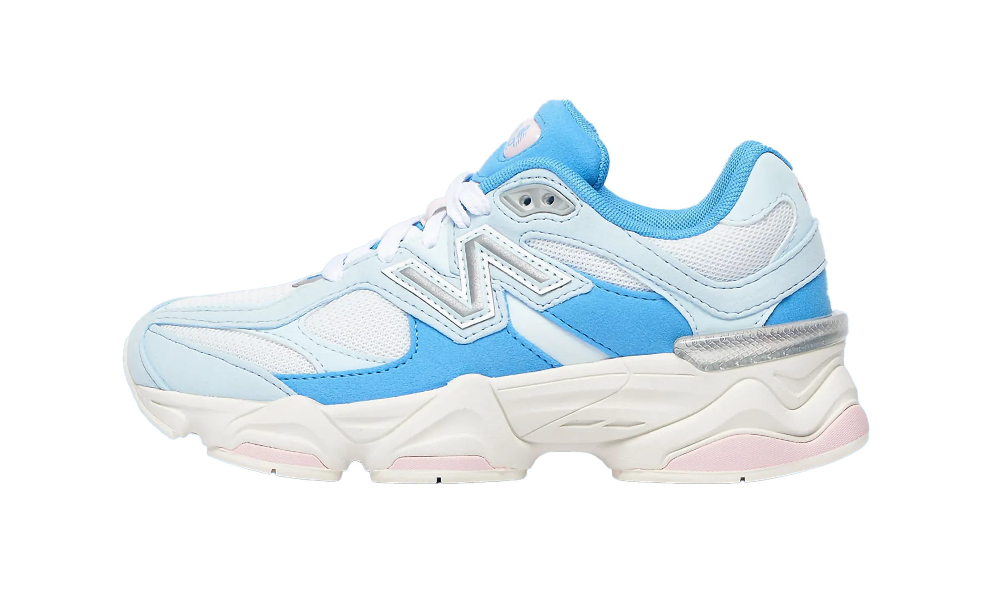 9060 GS "Blue / White" running in a monorail station area shoes