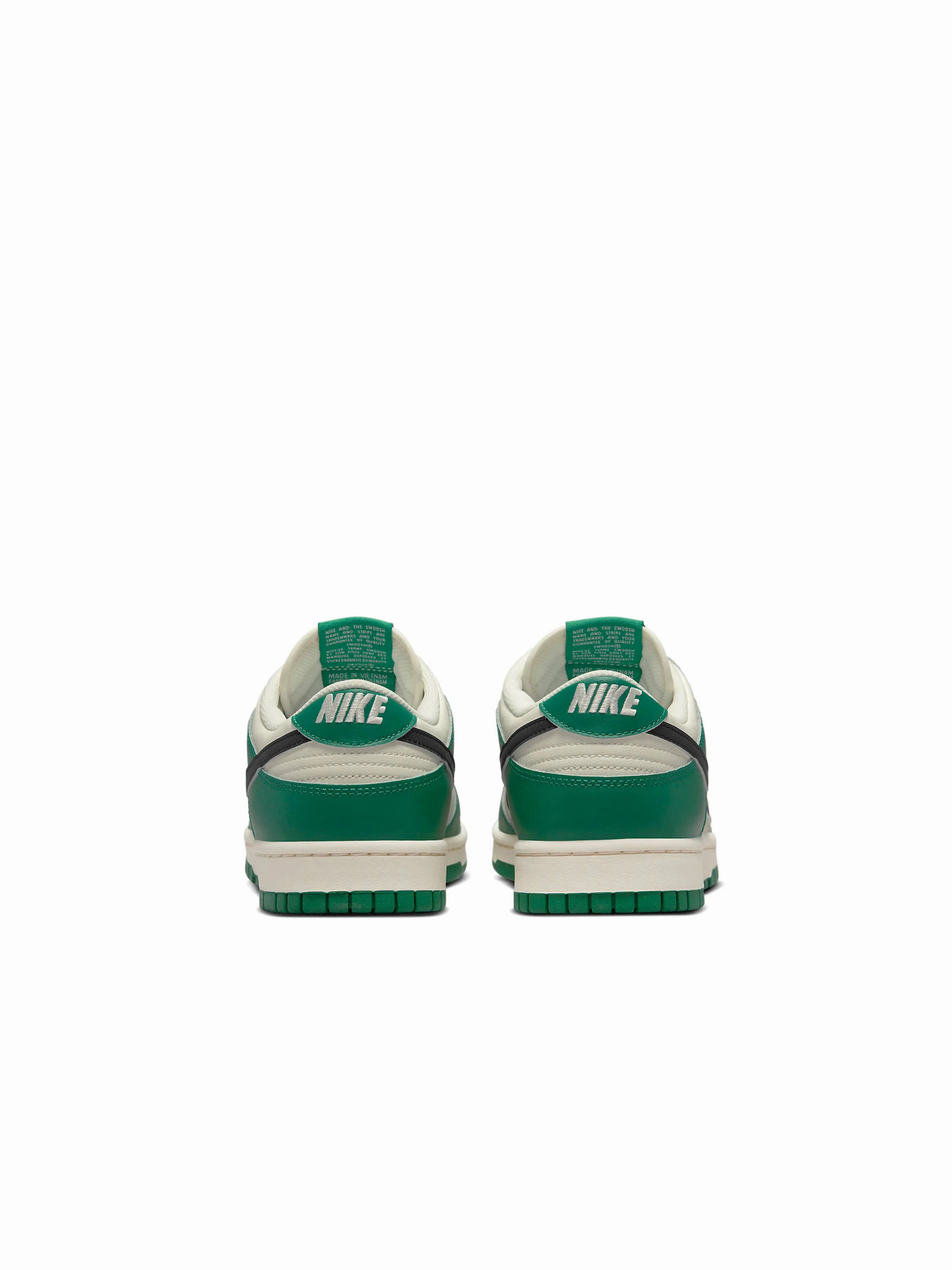 Nike Dunk Low SE Lottery Pack Malachite Green All-Weather Use