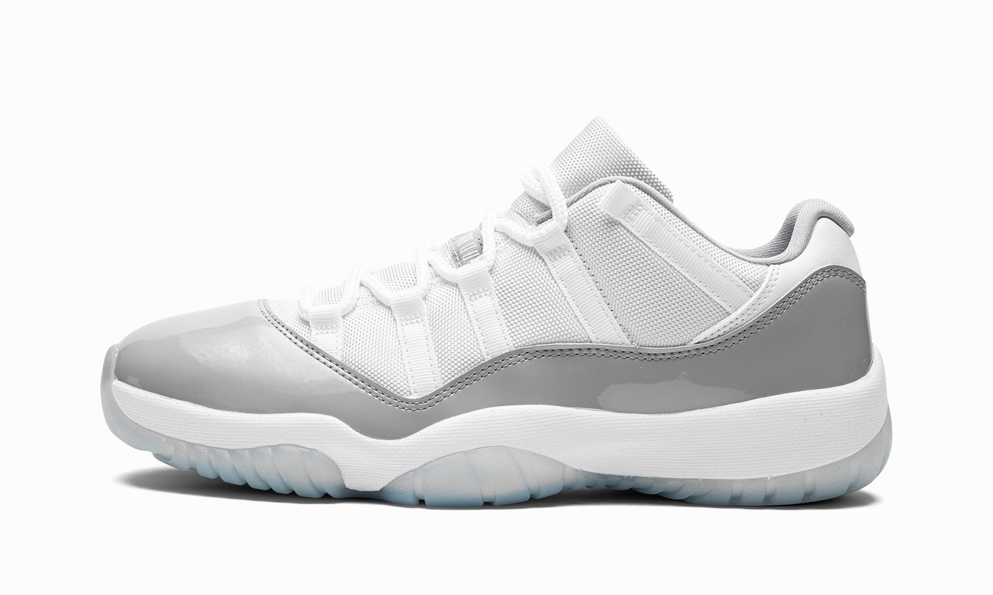all - weather suitability shoes superb traction Air Jordan 11 Low "White Cement"