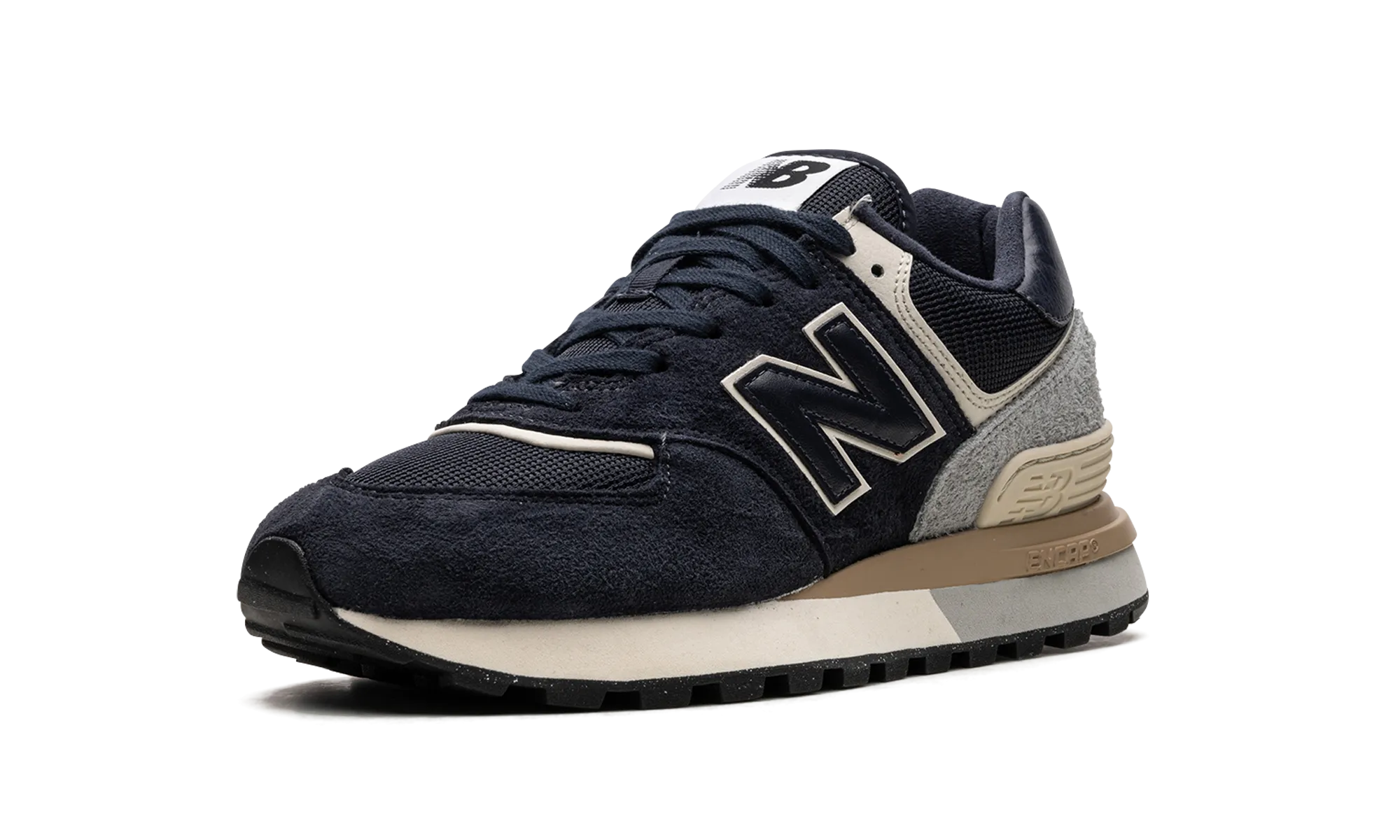 Ventilation holes open - toe - feature shoes 574 Legacy "Navy / Angora"