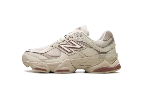 9060 GS "Bone Sparrow" self - esteem running shoe victory